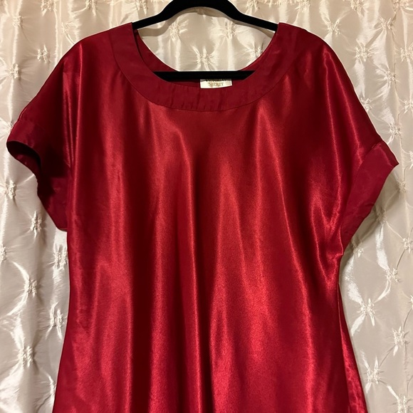 Victoria’s Secret Vintage 90s Red Satin Night Gown Shirt Gold Label - Picture 2 of 9